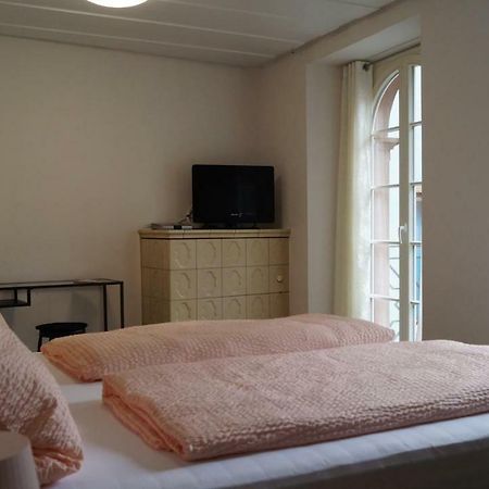 Ferienwohnung Im Historischen Stadttor Staufen-en-Brisgau Extérieur photo