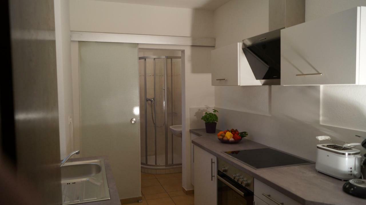 Ferienwohnung Im Historischen Stadttor Staufen-en-Brisgau Extérieur photo