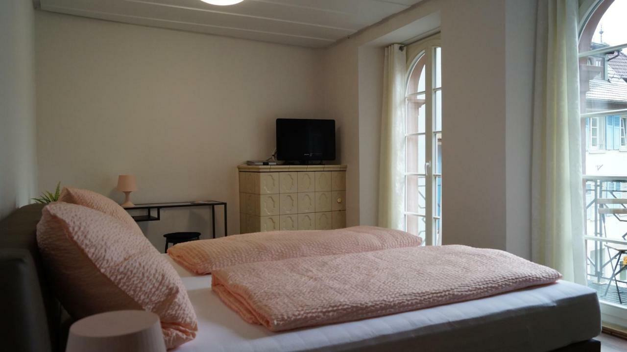 Ferienwohnung Im Historischen Stadttor Staufen-en-Brisgau Extérieur photo