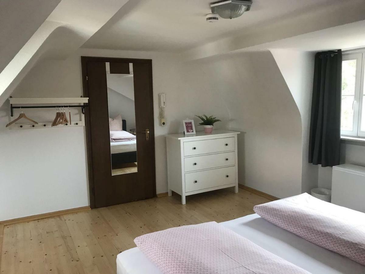 Ferienwohnung Im Historischen Stadttor Staufen-en-Brisgau Extérieur photo